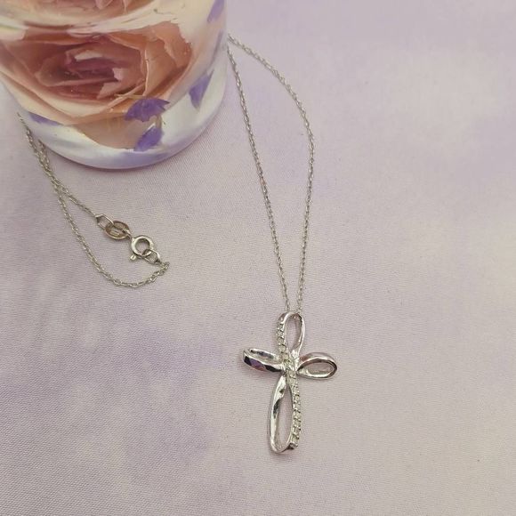 Diamond and silver cross 18" necklace - Picture 1 of 5